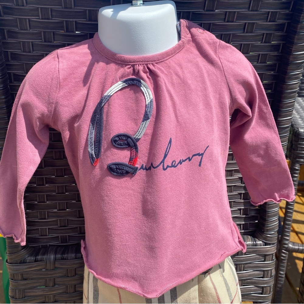 Burberry Little Girl Logo Top🔥Nova Check B Appliqué🔥Plum/frill🔥EUC👶 12-18 mo